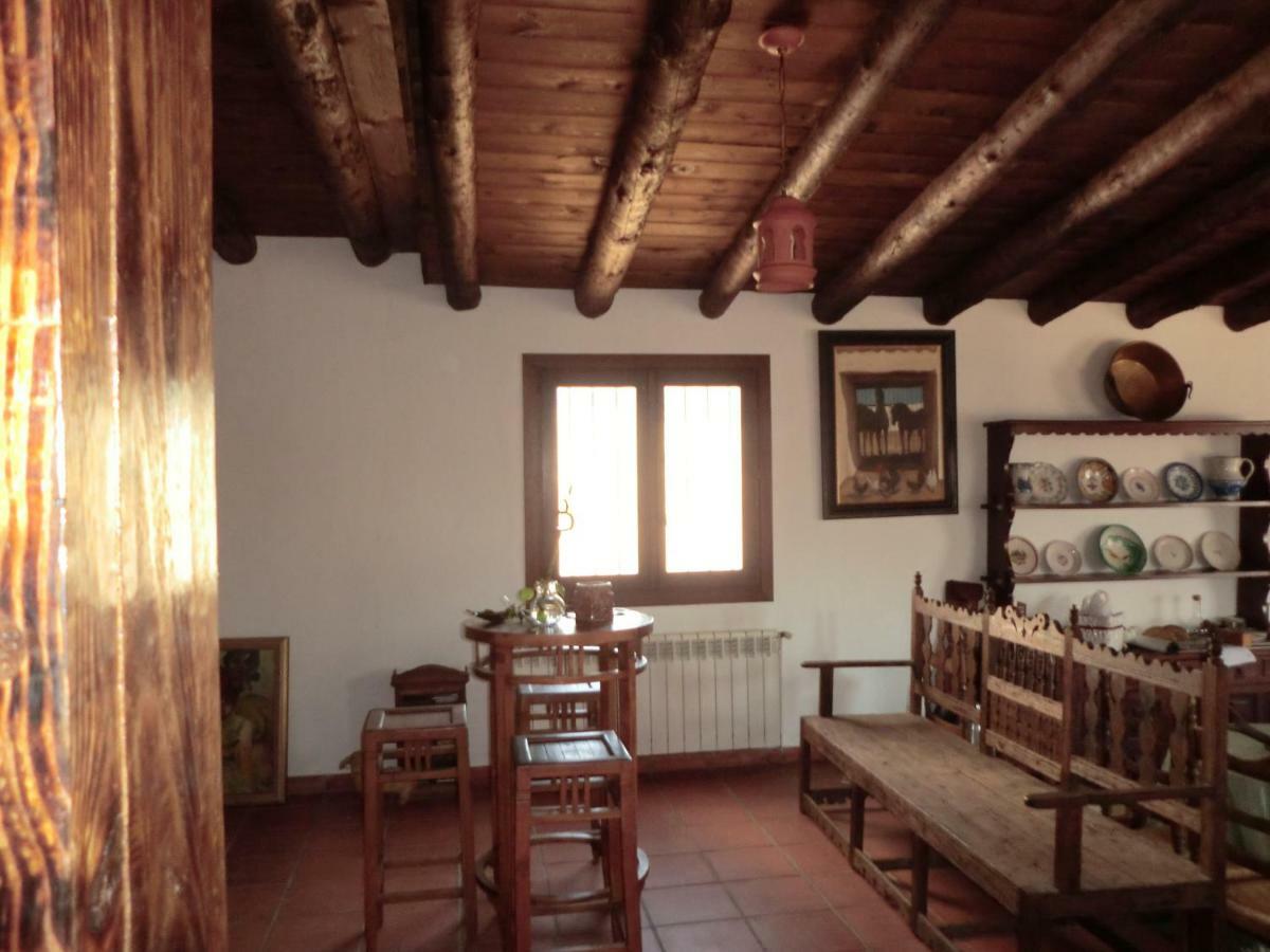 C.Rural Huertadeltiocruz Guest House Mestanza Екстериор снимка